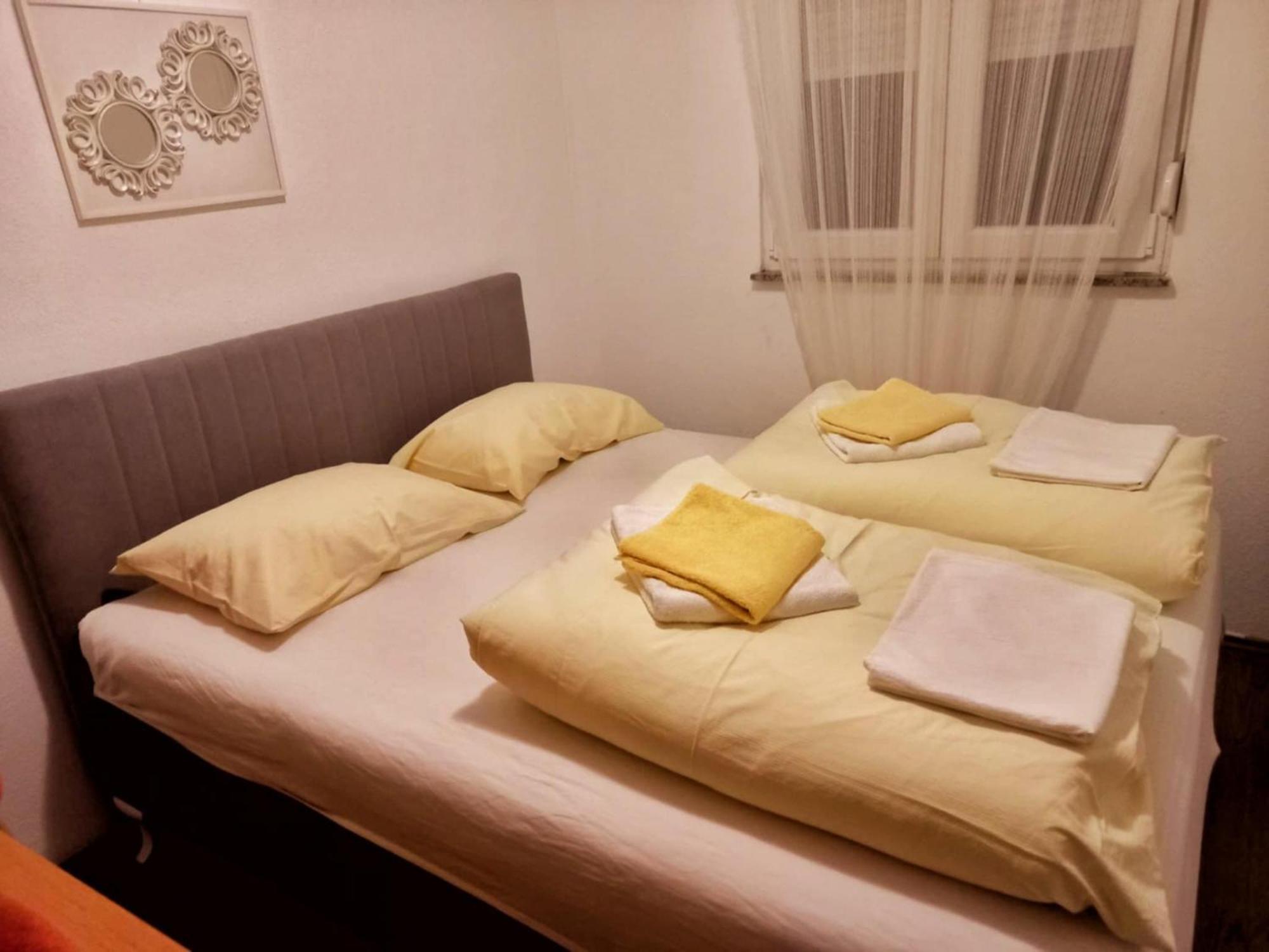 Villa Vikendica Vlahic, Goranci à Mostar Extérieur photo